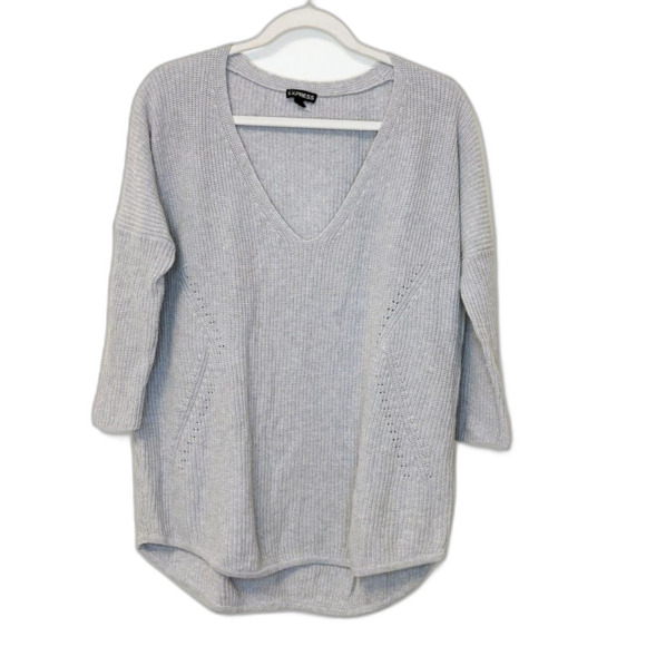 Express Sweaters - Express V-Neck Lightweight Knit Sweater | Gray | M